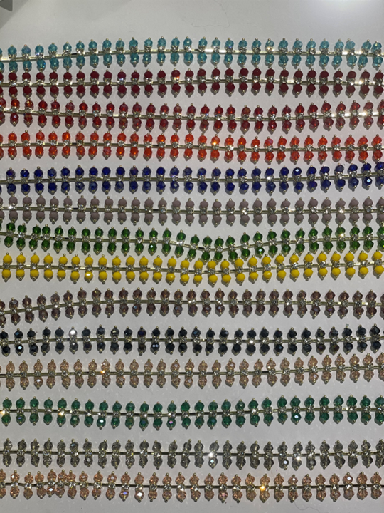 Wholesale Fashion Diamond Gem Custom Strass Chaton Crystal Beads Rhinestone Cup Chain Trimming Cup Jewelry chain