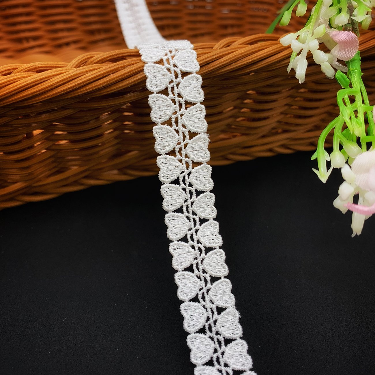 High Quality White Polyester Renda Guipir Sequence Embroidery Lace Trim