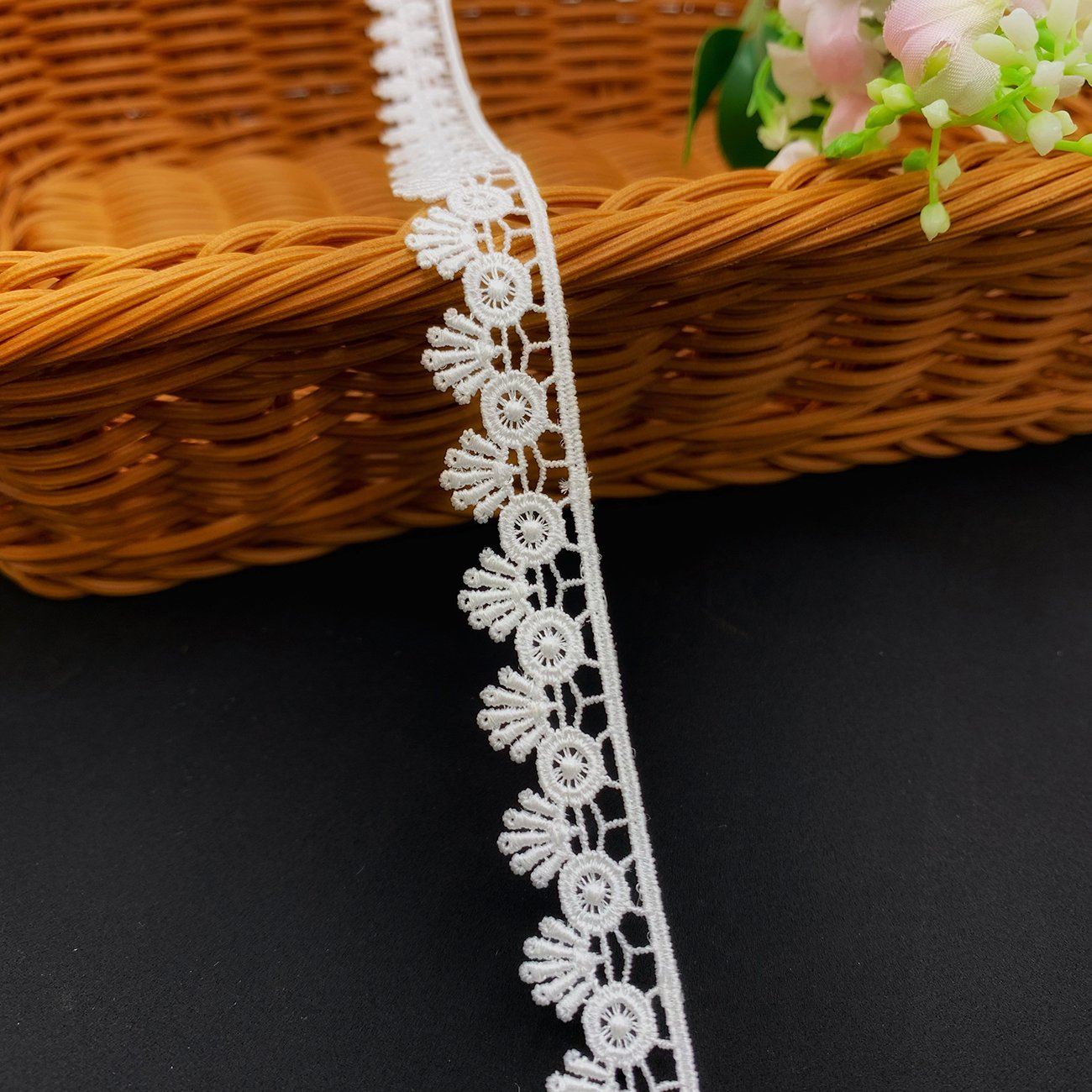 High Quality White Polyester Renda Guipir Sequence Embroidery Lace Trim