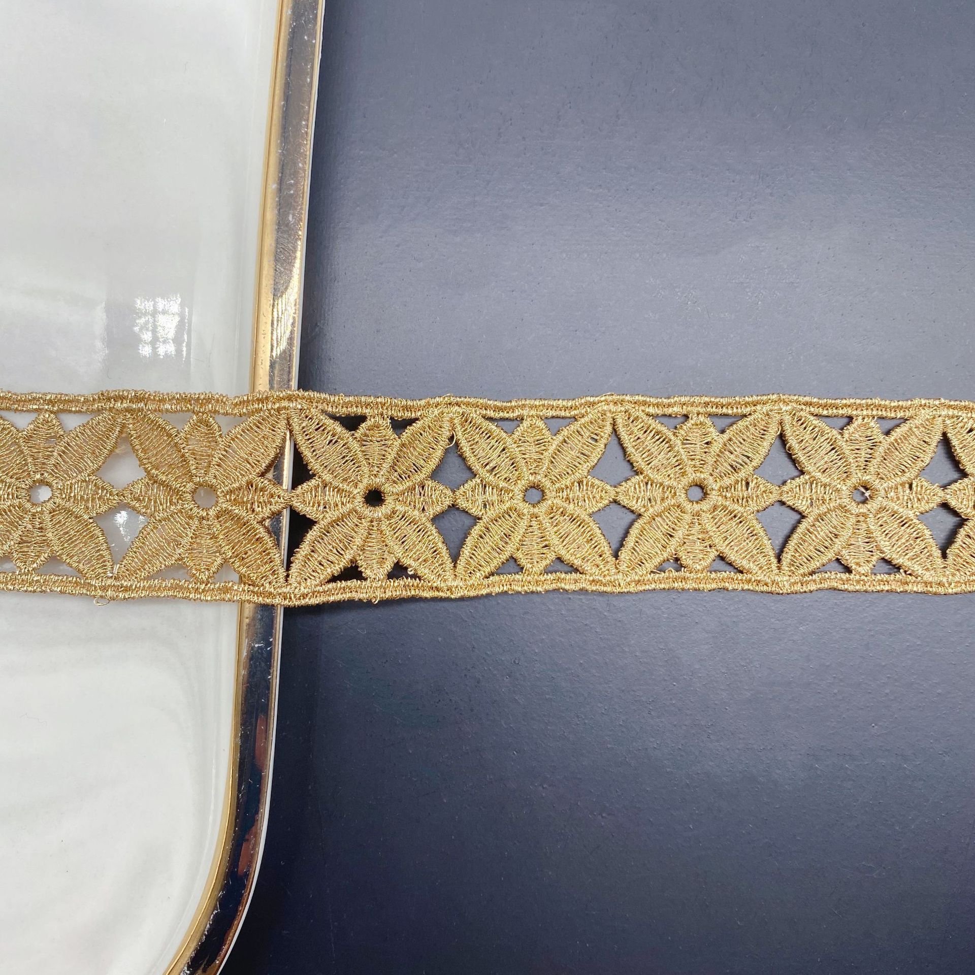 LS723 Home Textile Accessories Fancy Flower Hollow Embroidery Lace Trim Gold Barcode Decorative Lace