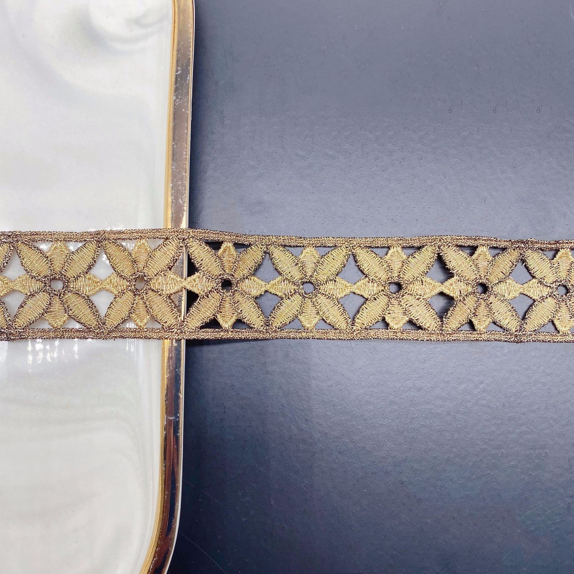 LS723 Home Textile Accessories Fancy Flower Hollow Embroidery Lace Trim Gold Barcode Decorative Lace