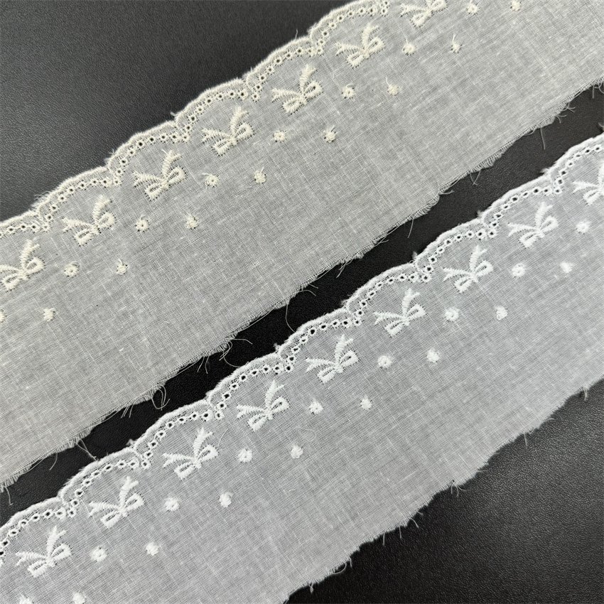 Fine woven cotton fabric carvend holes Trimming lace water soluble Embroidery border lace trim garment