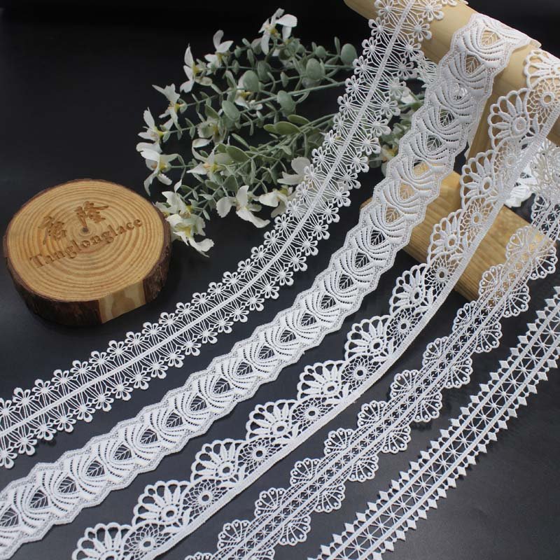 Hot Sale Guipure Lace Trimming High Quality White flower chemical Lace Trim Embroidery border Lace Trim