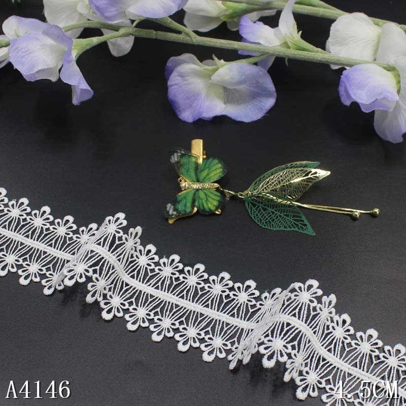 Hot Sale Guipure Lace Trimming High Quality White flower chemical Lace Trim Embroidery border Lace Trim