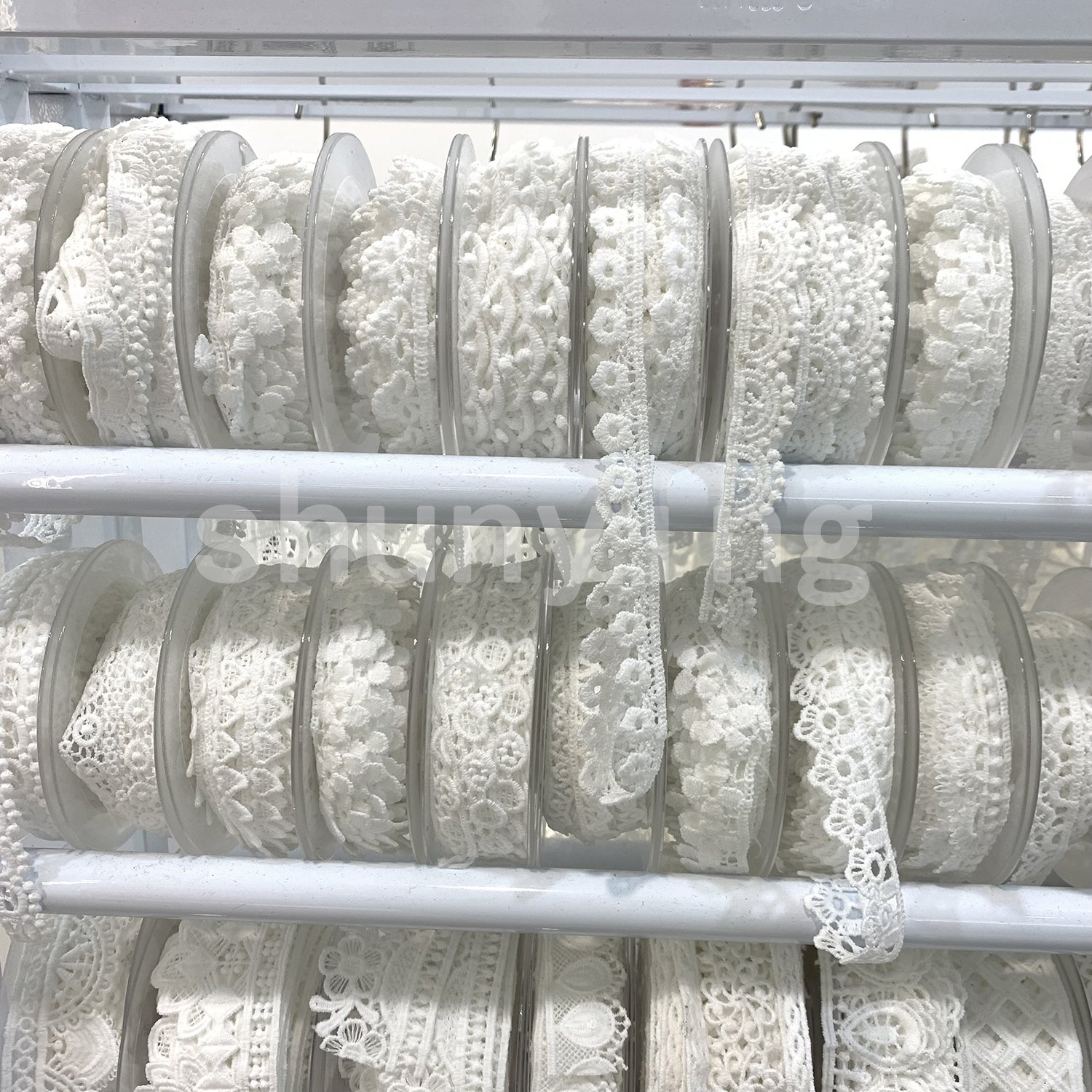 Wholesale Customized New Design Chemical Gupure Fancy Luxury Embroidery Lace Trim