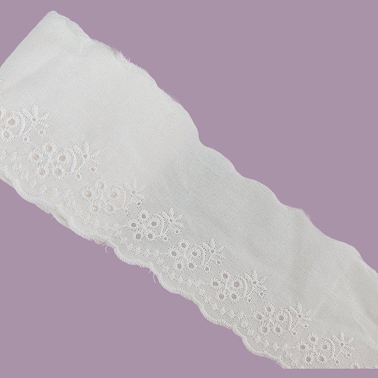 China Luxury Wholesale Eyelet Lace Trim 100% Cotton Embroidery Lace Trim for Clothes Decoration