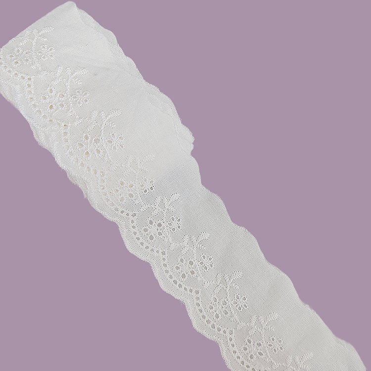 China Luxury Wholesale Eyelet Lace Trim 100% Cotton Embroidery Lace Trim for Clothes Decoration