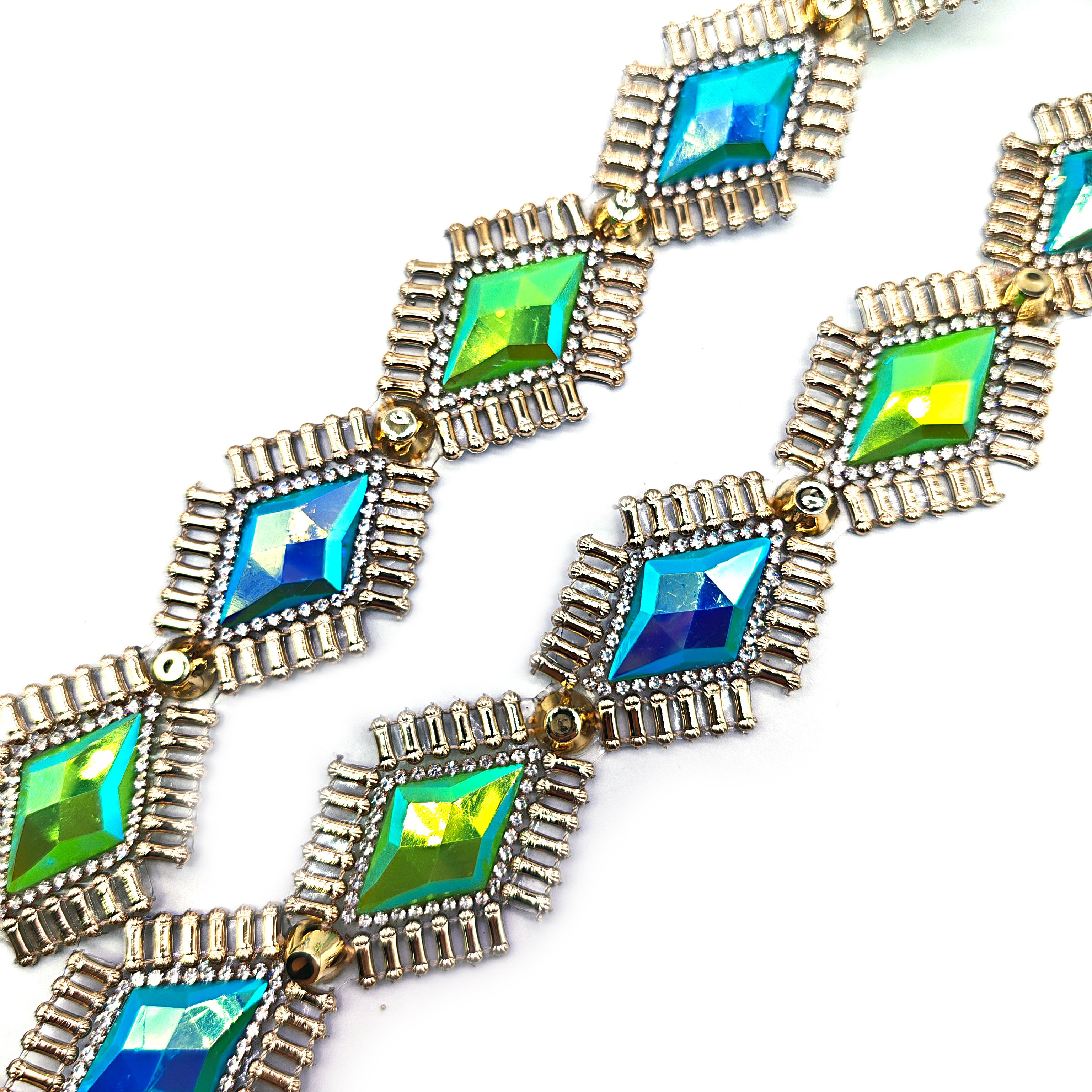 DIY Carnival Costumes Accessories Blue and Green Iridescent Gems Stone Appliques Iron-On Trim Chain for Clothing