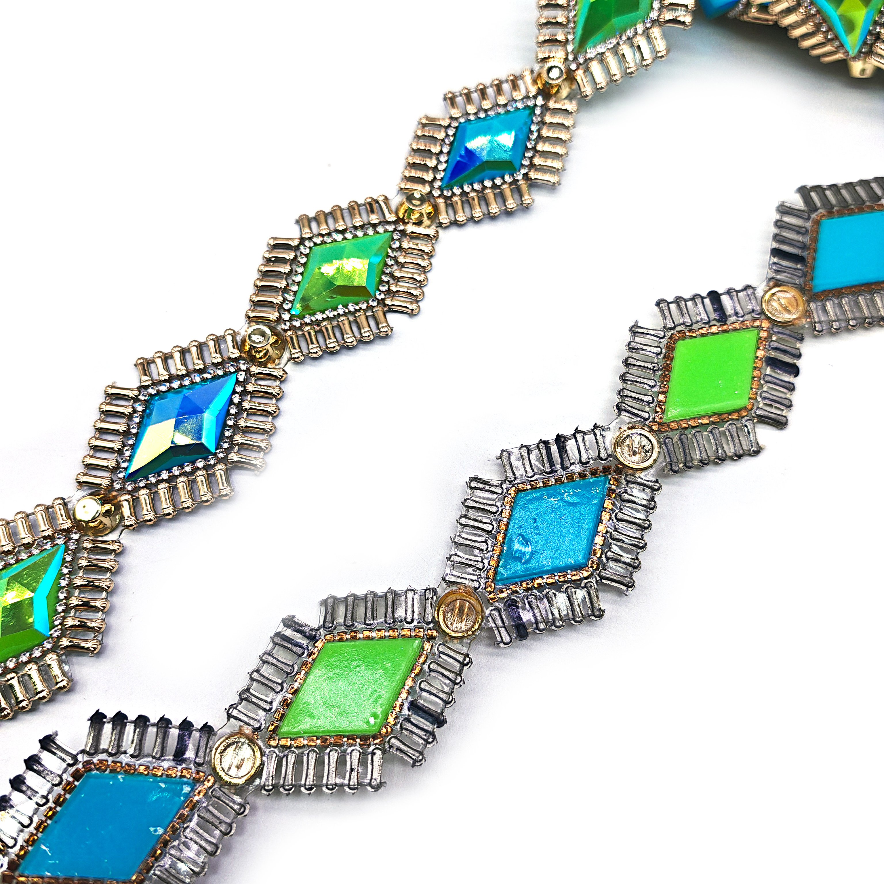 DIY Carnival Costumes Accessories Blue and Green Iridescent Gems Stone Appliques Iron-On Trim Chain for Clothing