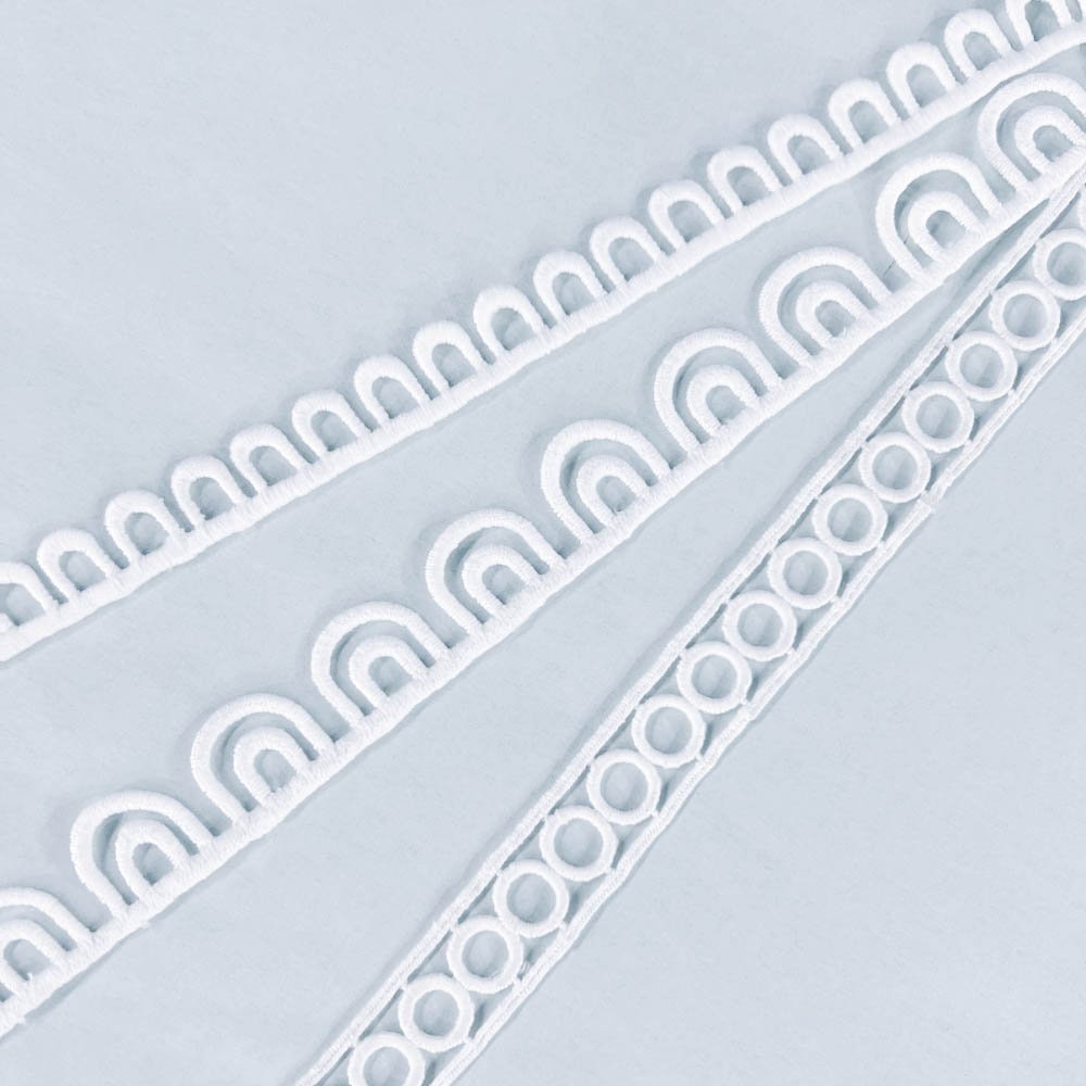 Quality assurance Water Soluble 100% Polyester Chemical Embroidered White Lace Sewing Border Lace Trim
