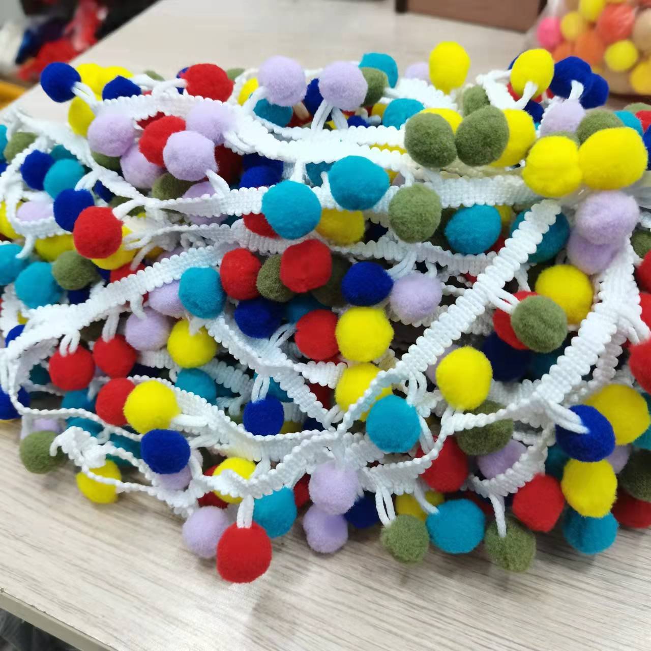 affinity fast delivery Wholesale 3D colorful Ball Fringe trimmings Pom Pom trim