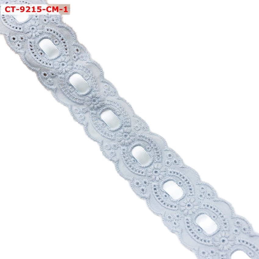 Luxurious guipure lace trim is suitable for women's clothes or skirts