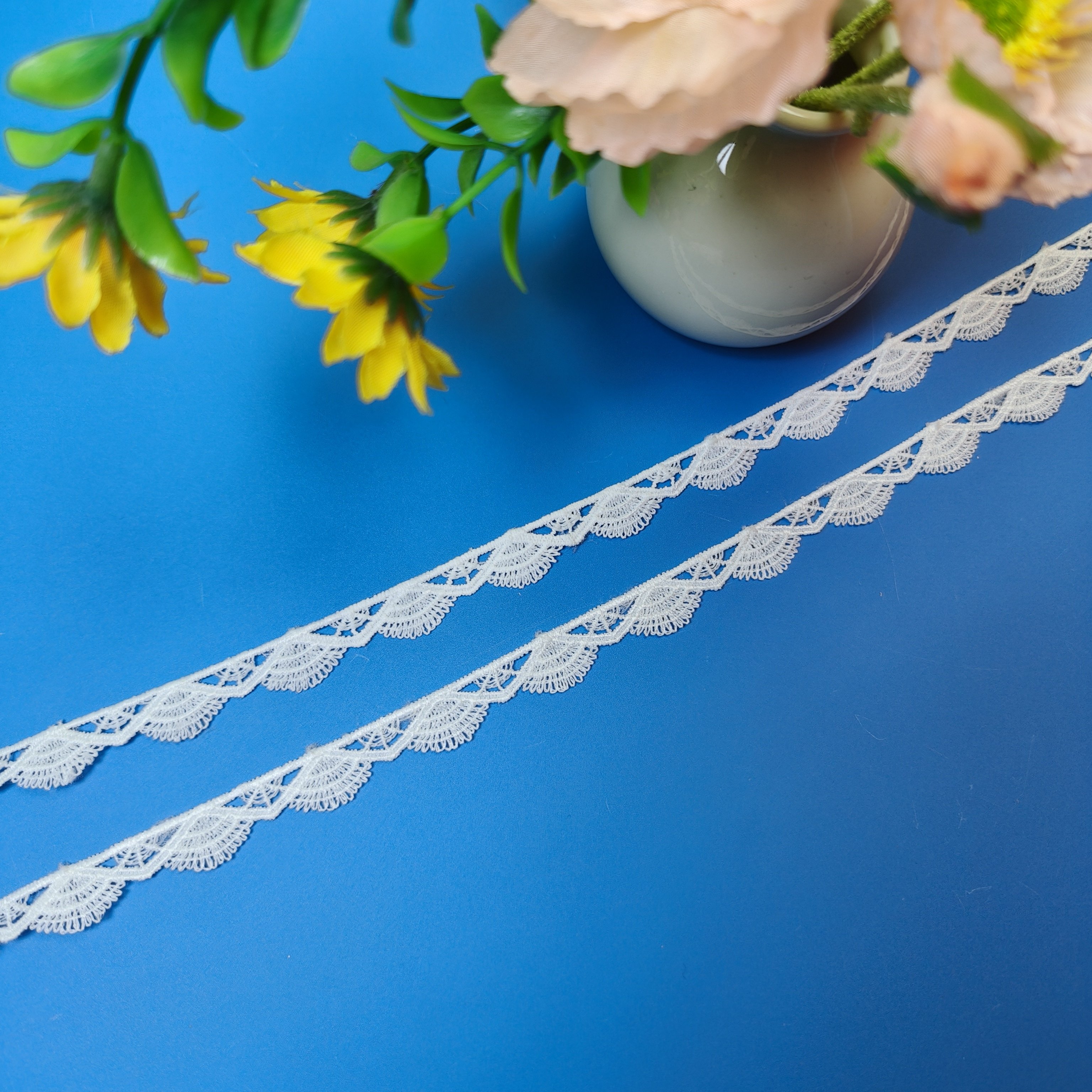Hot Sale French Flower Trim Border Trimming Water Soluble Lace Trim