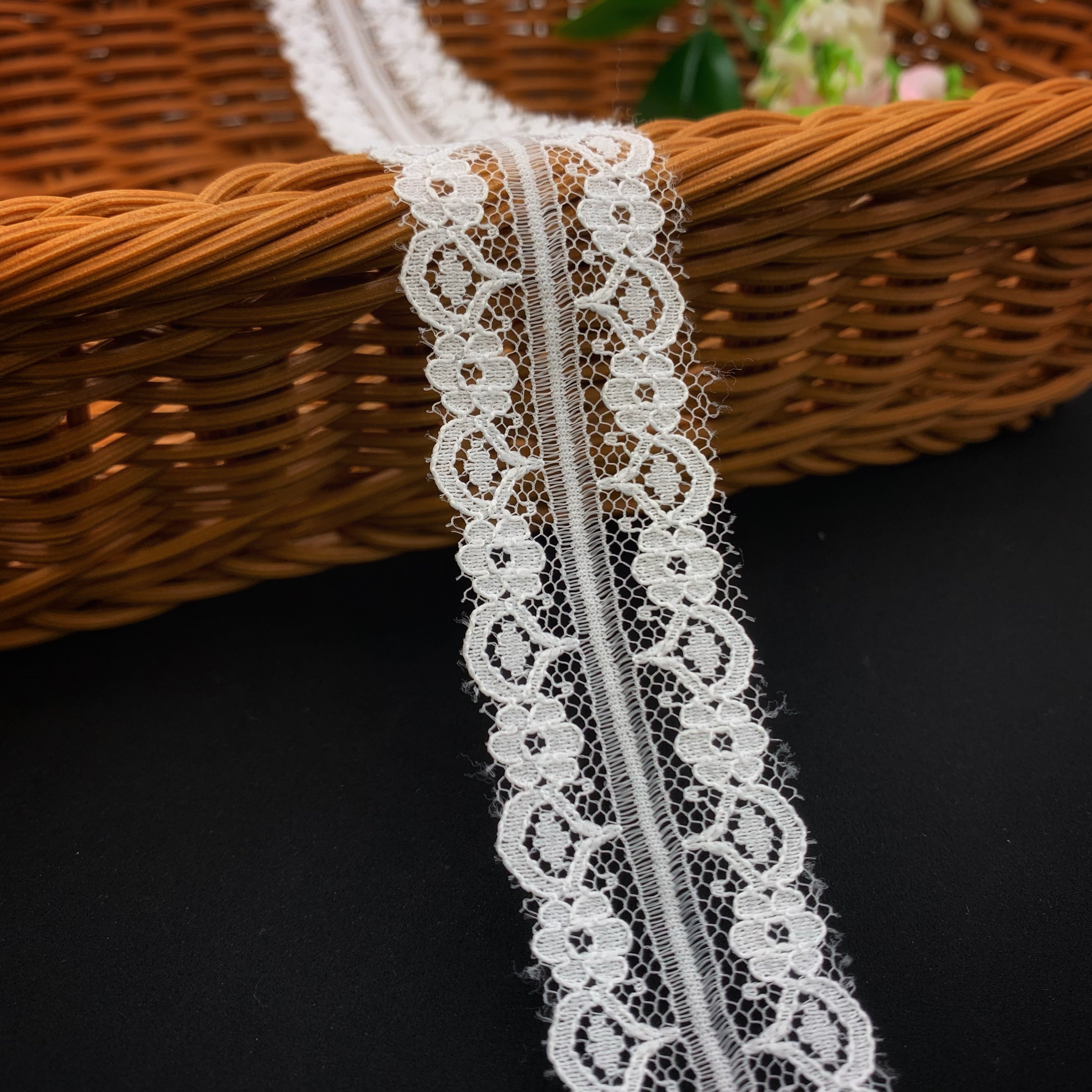 Factory Wholesale Fancy Non Elastic Small White Beautiful Embroidery Nylon Elastic Lace Trim For Dress