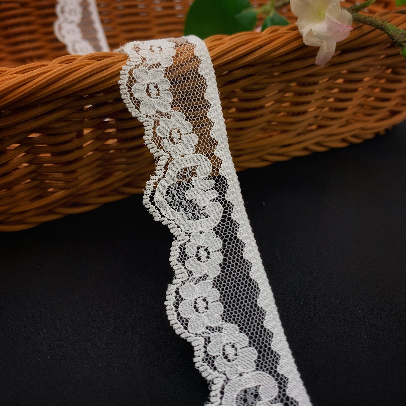Factory Wholesale Fancy Non Elastic Small White Beautiful Embroidery Nylon Elastic Lace Trim For Dress