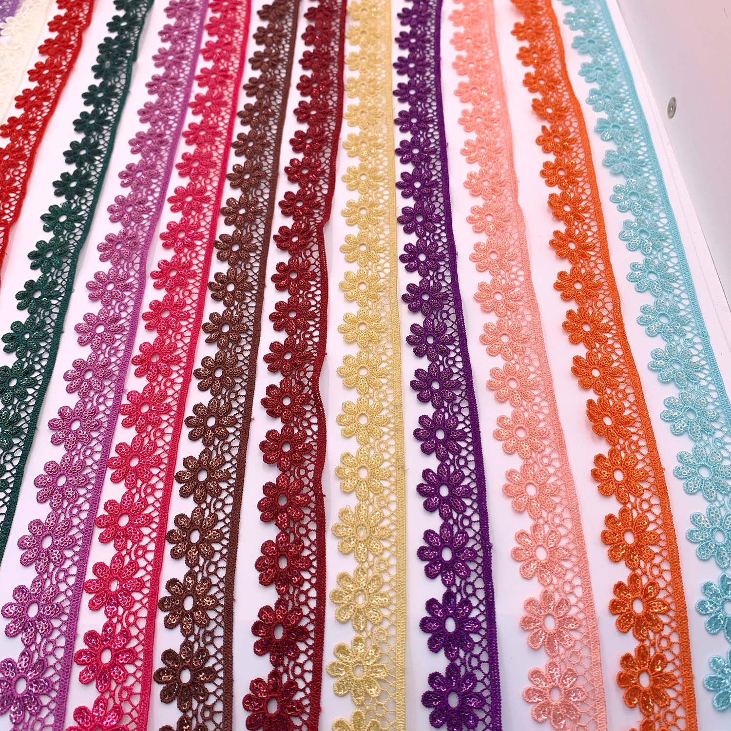 Garment Accessories Bright Shiny Lace Luxury Exquisite Polyester Border Sequin Gpo Lace Trim