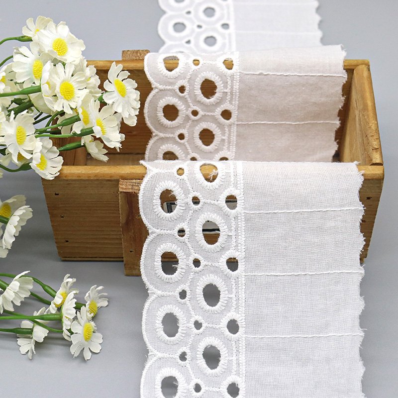 Hot selling cotton lace trim embroidery 100% cotton eyelet bridal lace trim for garment