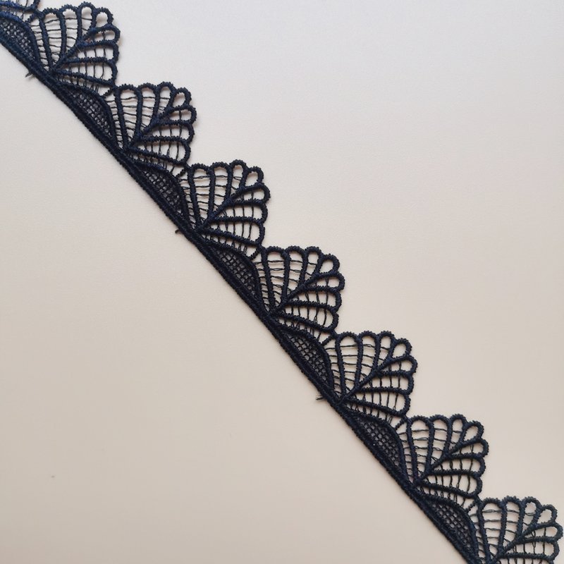 Free Sample White Border Guipure Lace Ribbon Polyester 2.5cm Width Milk Silk Embroidery Lace Trim For Clothing