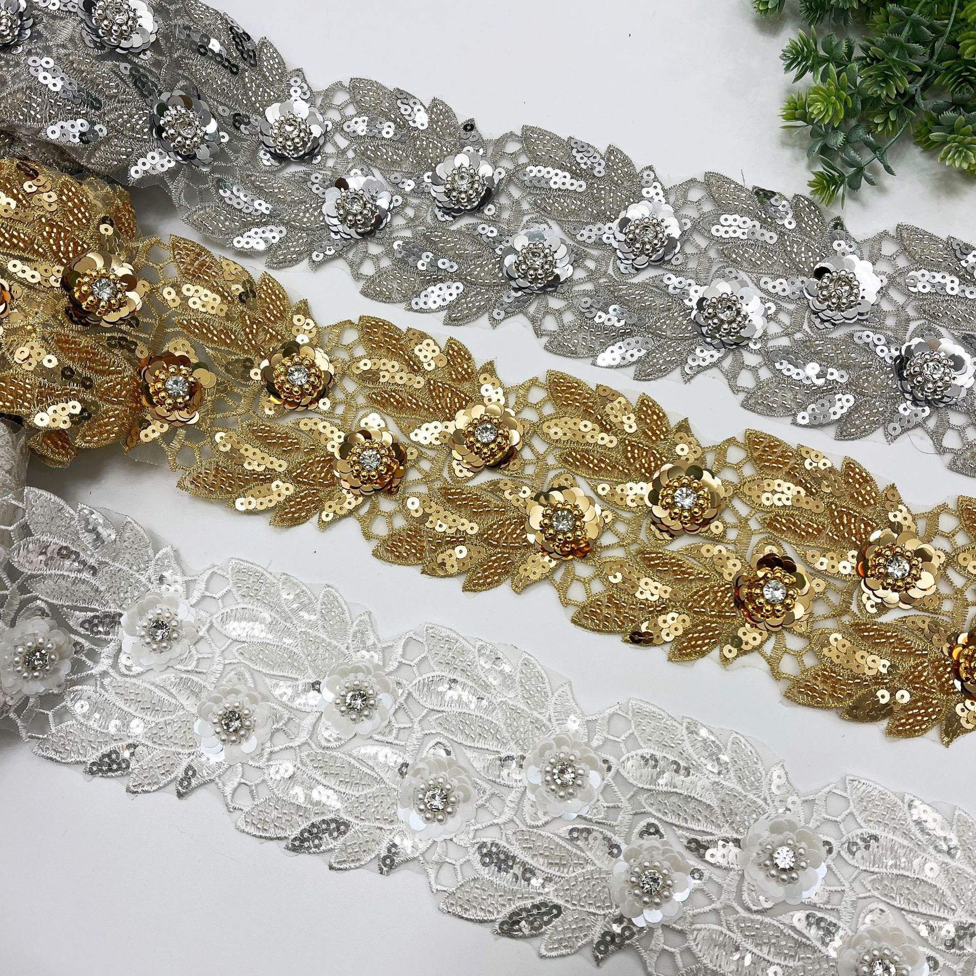 Wholesale African Beaded Bridal Flower Lace Fabric Women Sexy Guipure Border Lace Trim Embroidery