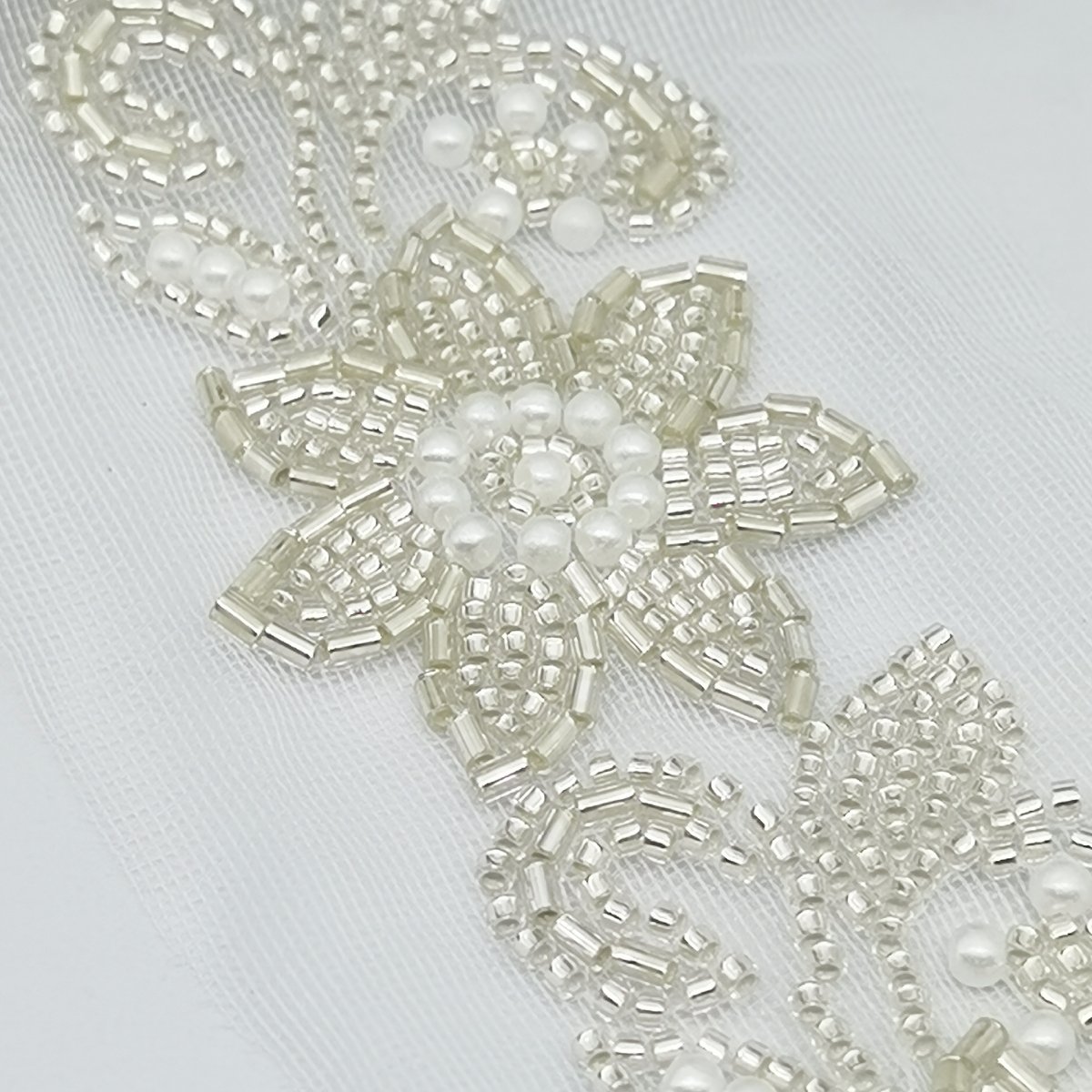 Guangdong Shantou factory Ba oli Chi clothing accessories free sample robe belt wedding glitter beads lace trim