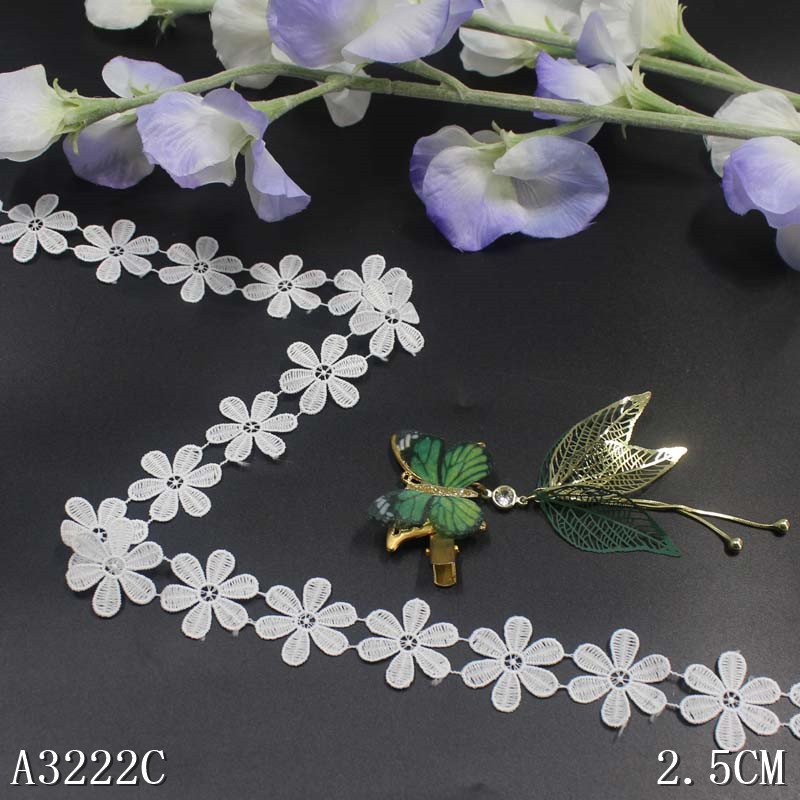 In Stock White Guipure Floral Embroidery lace trim 3cm Water Soluble Milk Silk 100% Polyester Lace Trim
