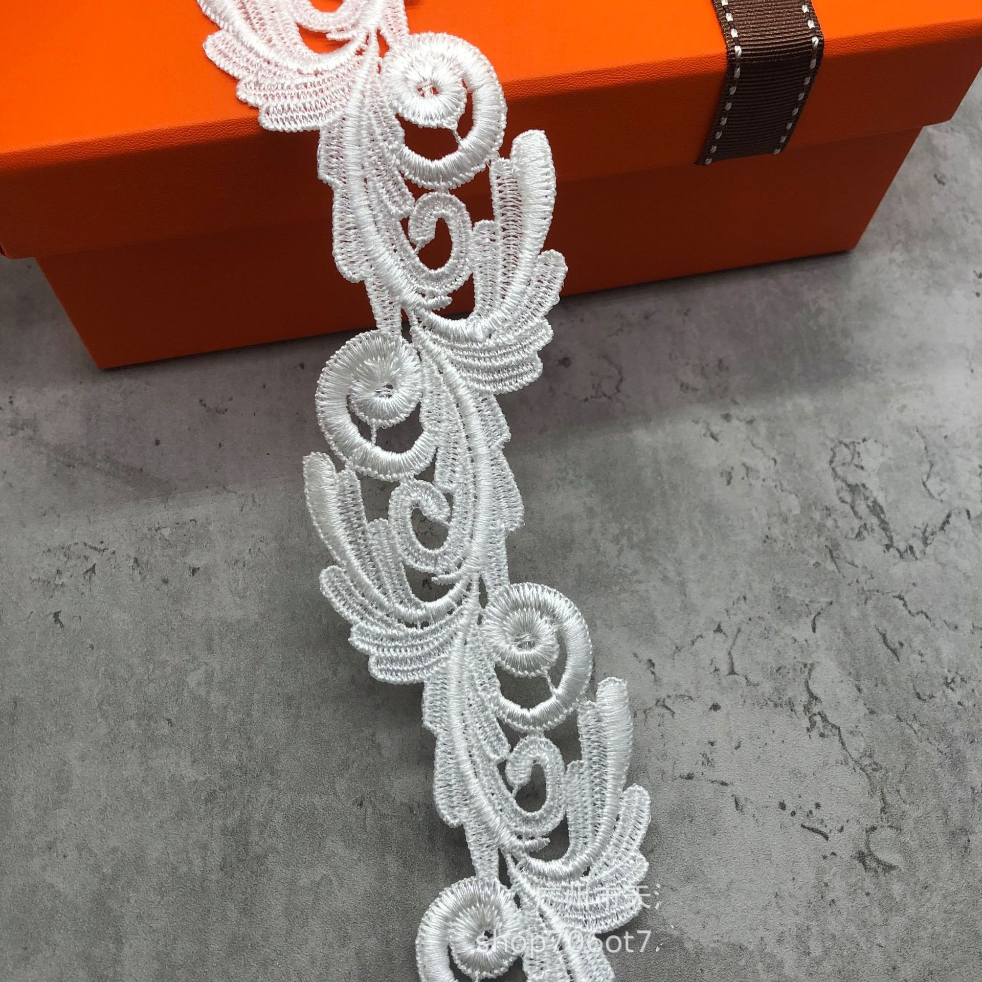 width 4 cm Polyester Embroidery Non-stretch Water Soluble Guipure Lace Trim for wedding dress