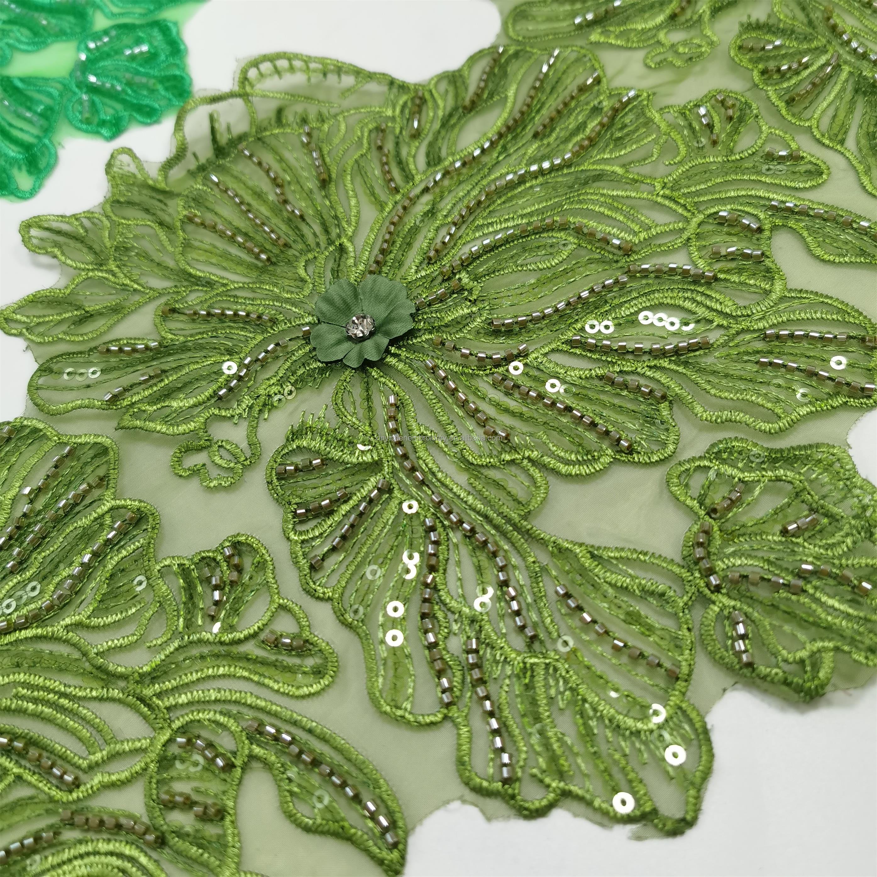 low price 3d flower lace fabric embroidery rhinestone trim border lace fabric embroidery teimming