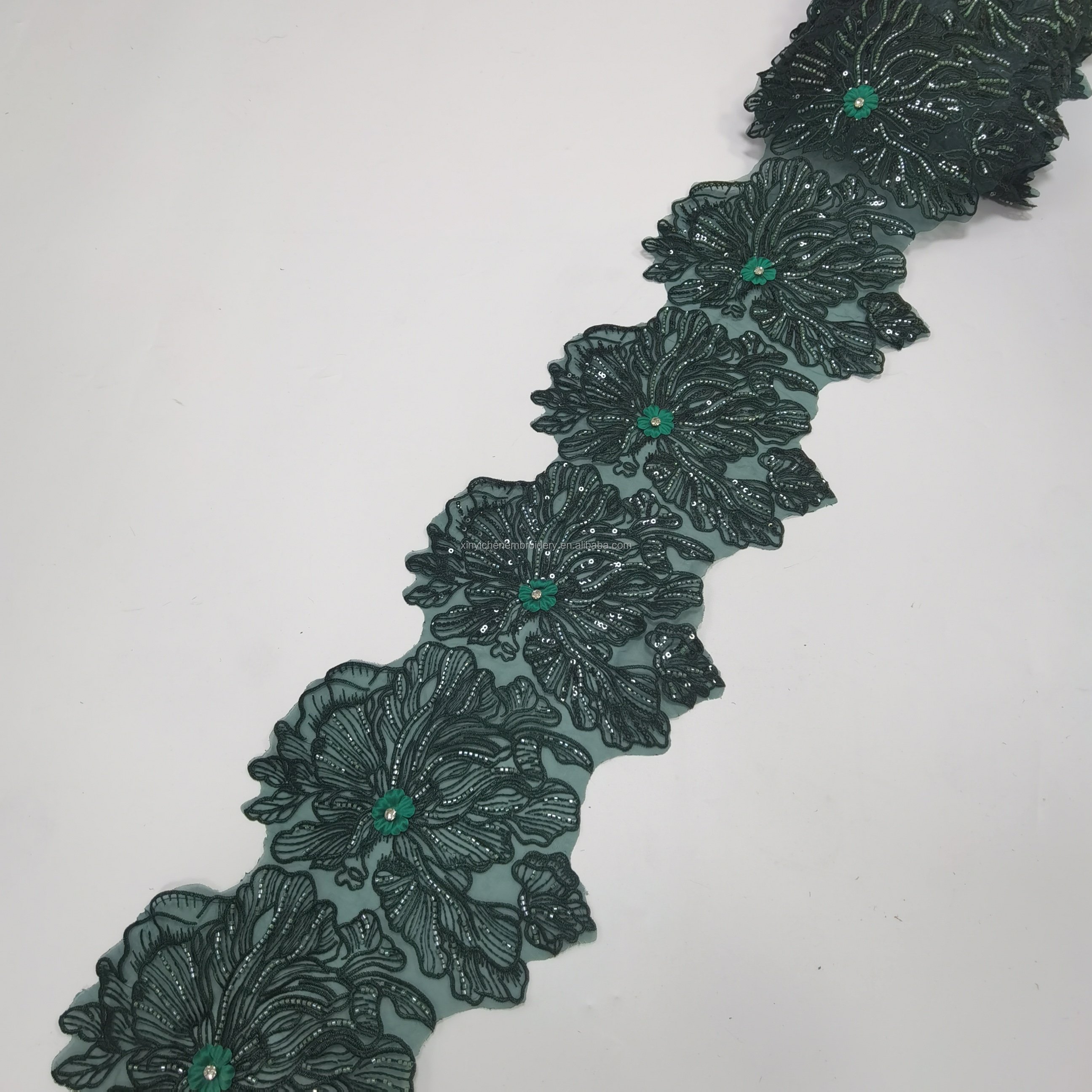 low price 3d flower lace fabric embroidery rhinestone trim border lace fabric embroidery teimming
