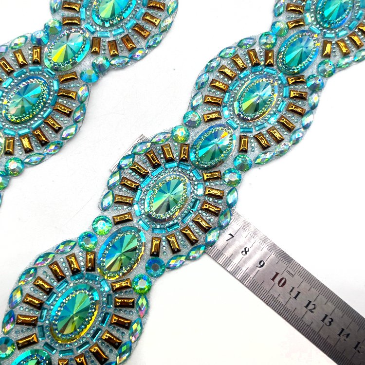 carnival materials and accessories decoration carnival stone jewelry iridescent trims for Trinidad carnival costumes processing
