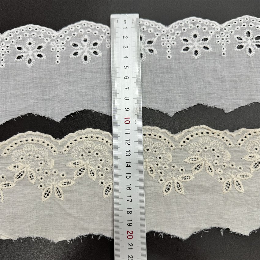 Fine woven cotton fabric carvend holes Trimming lace water soluble Embroidery border lace trim garment