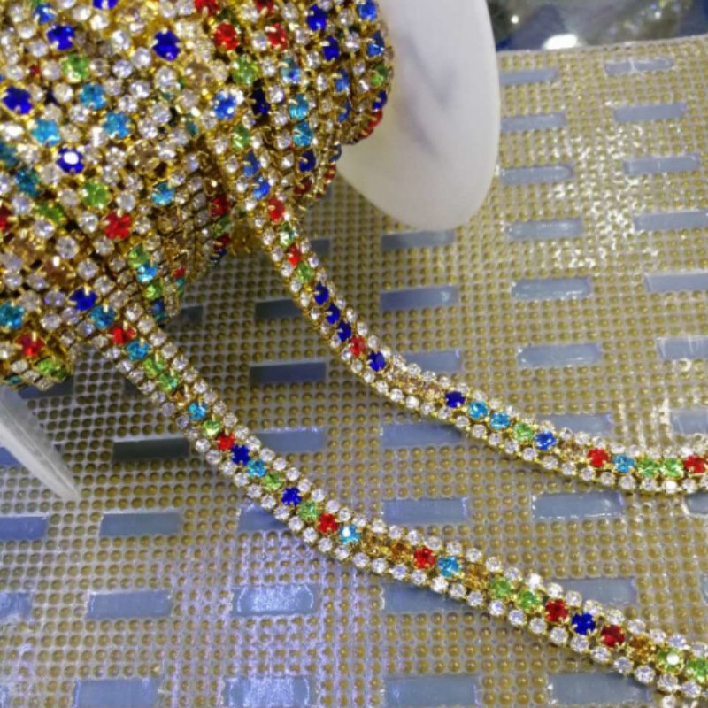 Junjiao Crystal Wholesale Rhinestone Chain 3 Rows 10 Yard Fashion Rhinestone Chain Trim Sew on Rhinestones For Garments