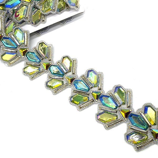 2024 large customized Carnival Accessories Hot fix rhinestone resin trimming chain iron on applique tape back with glue