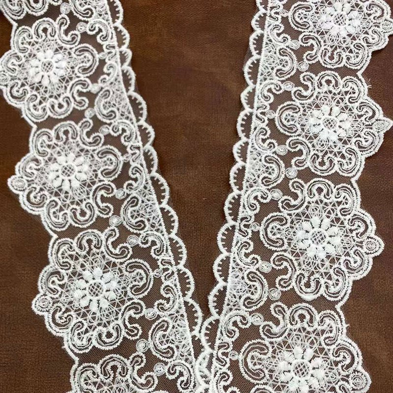 Manufacturer Wholesale Hot Sale Good Embroidery Lace Trim Lace Trim in Stock Guipure trimming