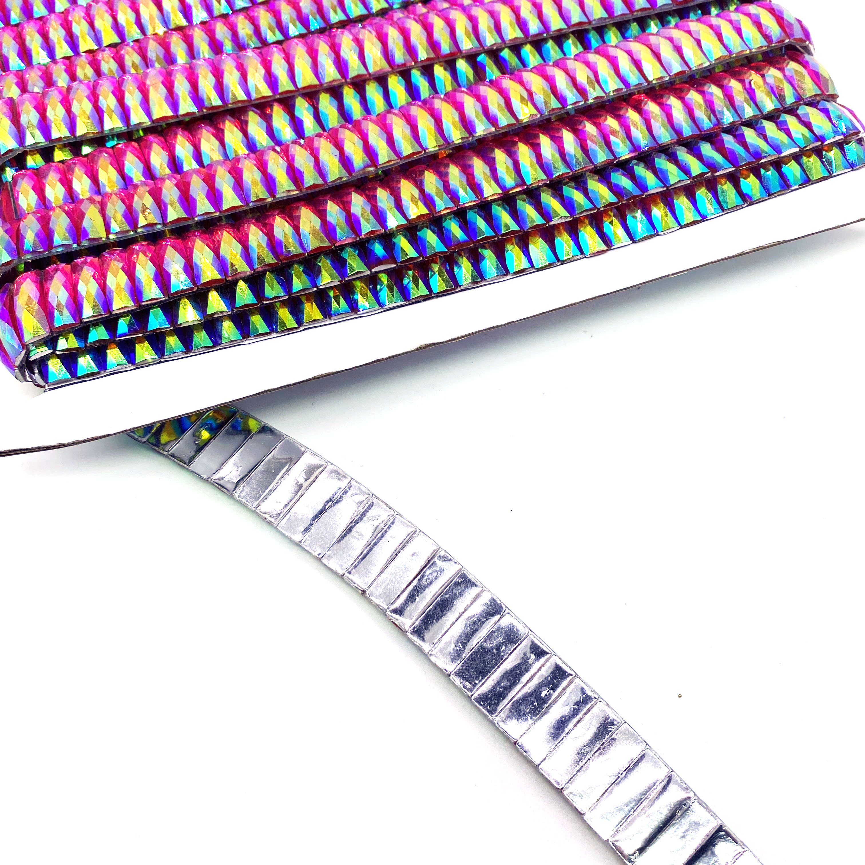 Colorful Resin Bling Chain Trimming New Design Wholesale Bridal Setting Rhinestone Trimming Iron-On For Garments