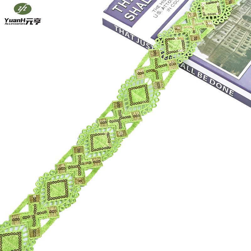 Best selling polyester water soluble lace trims embroidery sequins guipure trimming for dress clothing accessories