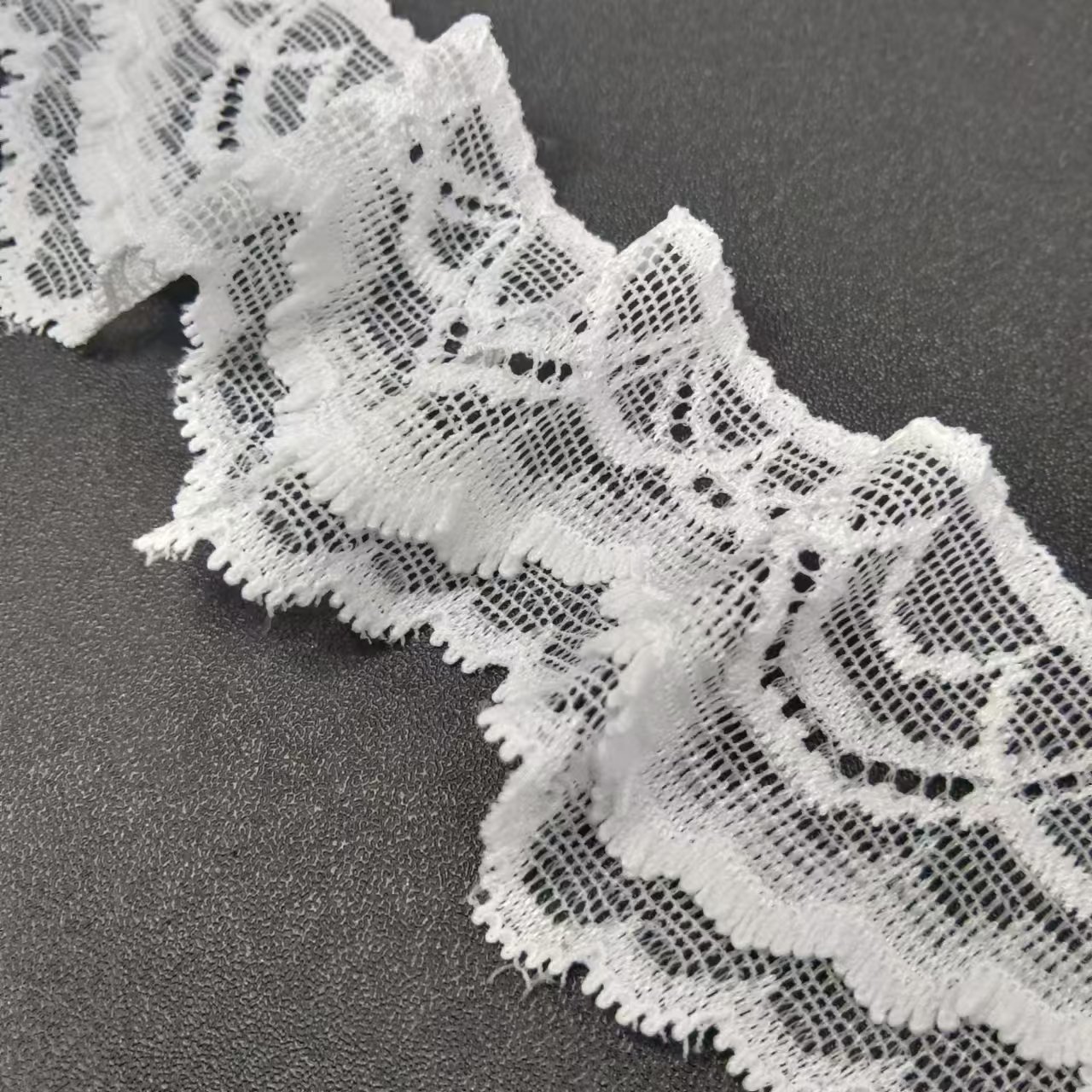 Elegant Custom 4 CM Nylon Spandex Elastic Lace Trim Soft Tulle Voile Border with Floral Design for Bra and Underwear