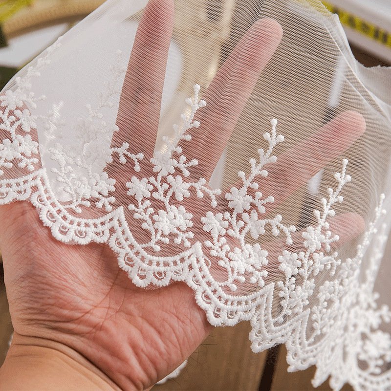 Wholesale White 3d Flower Tulle Embroidery Lace Trim For Bridal Wedding Curtain Tablecloth Clothing Edge Decoration