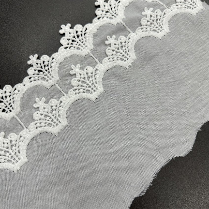 Fine woven cotton fabric carvend holes Trimming lace water soluble Embroidery border lace trim garment