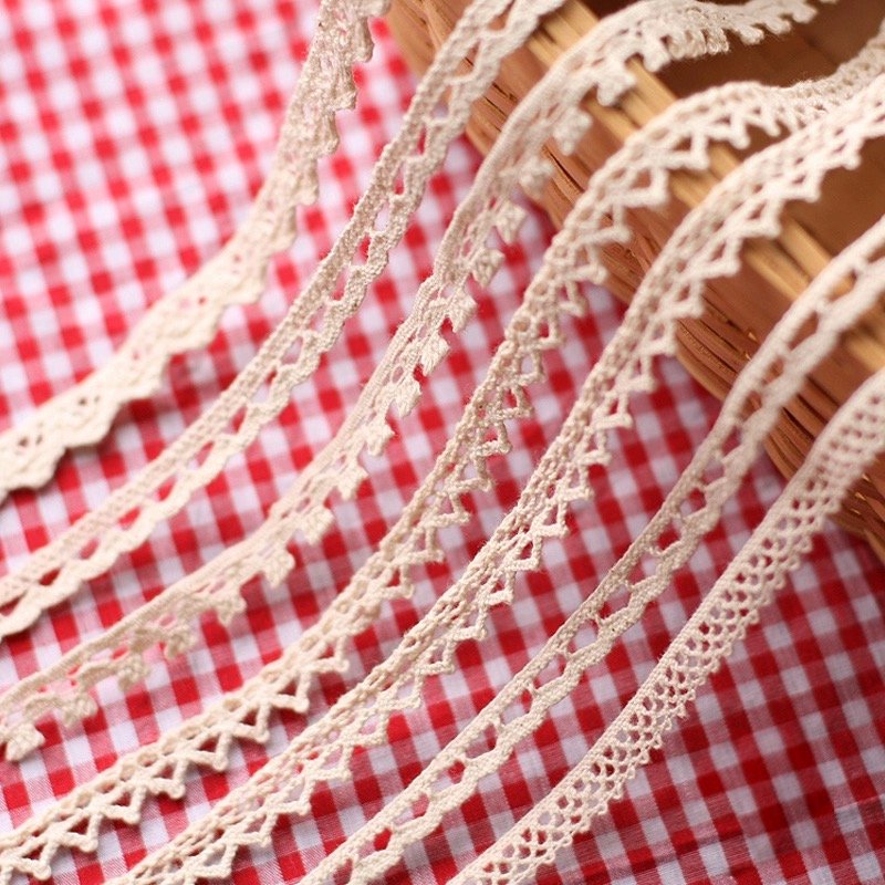 Wholesale High quality Lace Trimming Cotton Embroidery Lace Trim in Stock for dress tablecloth blankets bottle box decoration