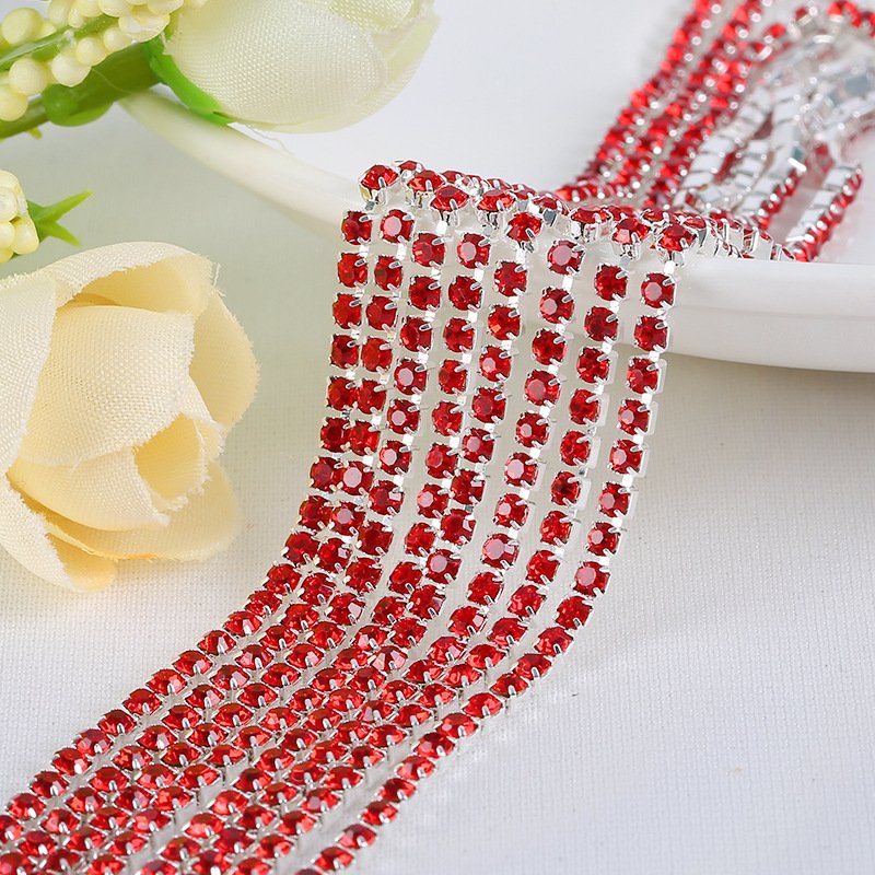 Wholesale Garment Sewing Accessories Crystal Rhinestone Trimming Chain gold and silver , Close Rhinestones Cup Chain Trimming