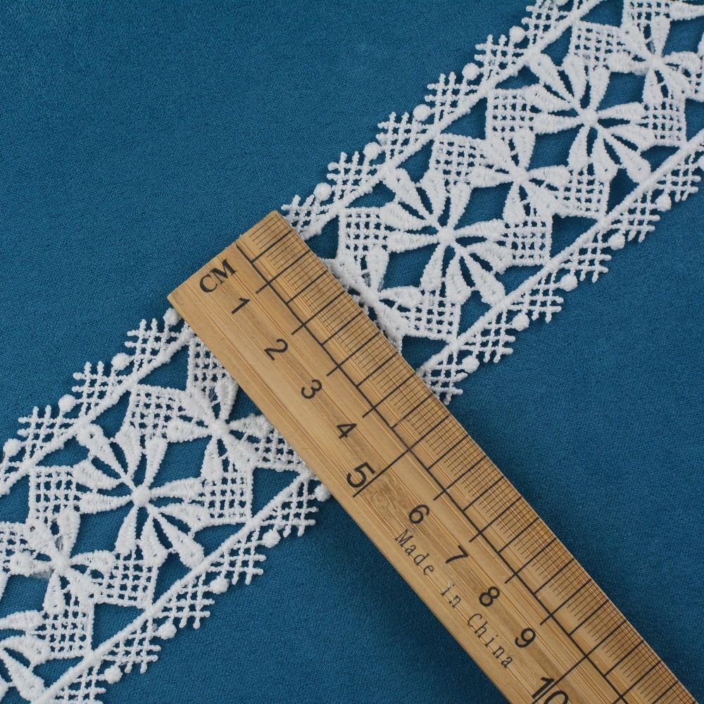 High quality Guipure Polyester Lace Trimming Cotton and Water Soluble Embroidery Lace Trim in Stock for Clothing Acce