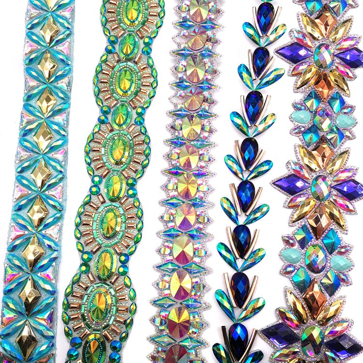 2025 Carnival Costume Decoration Iron-On Iridescent Resin Strass Appliques Hot Fix Rhinestones Stone Chain Trim