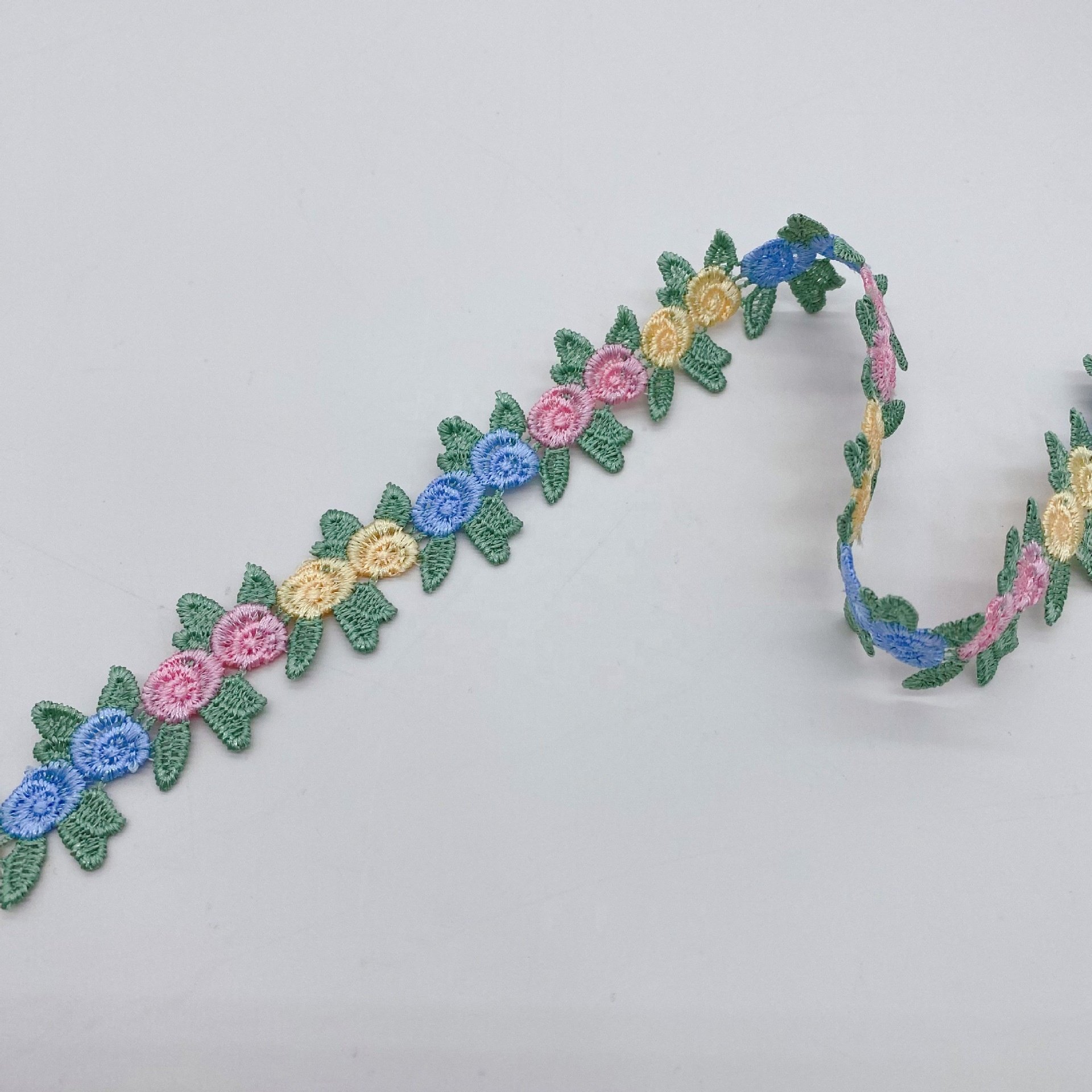 Cute embroidered small flower lace trim for clothing decoration LT2671B