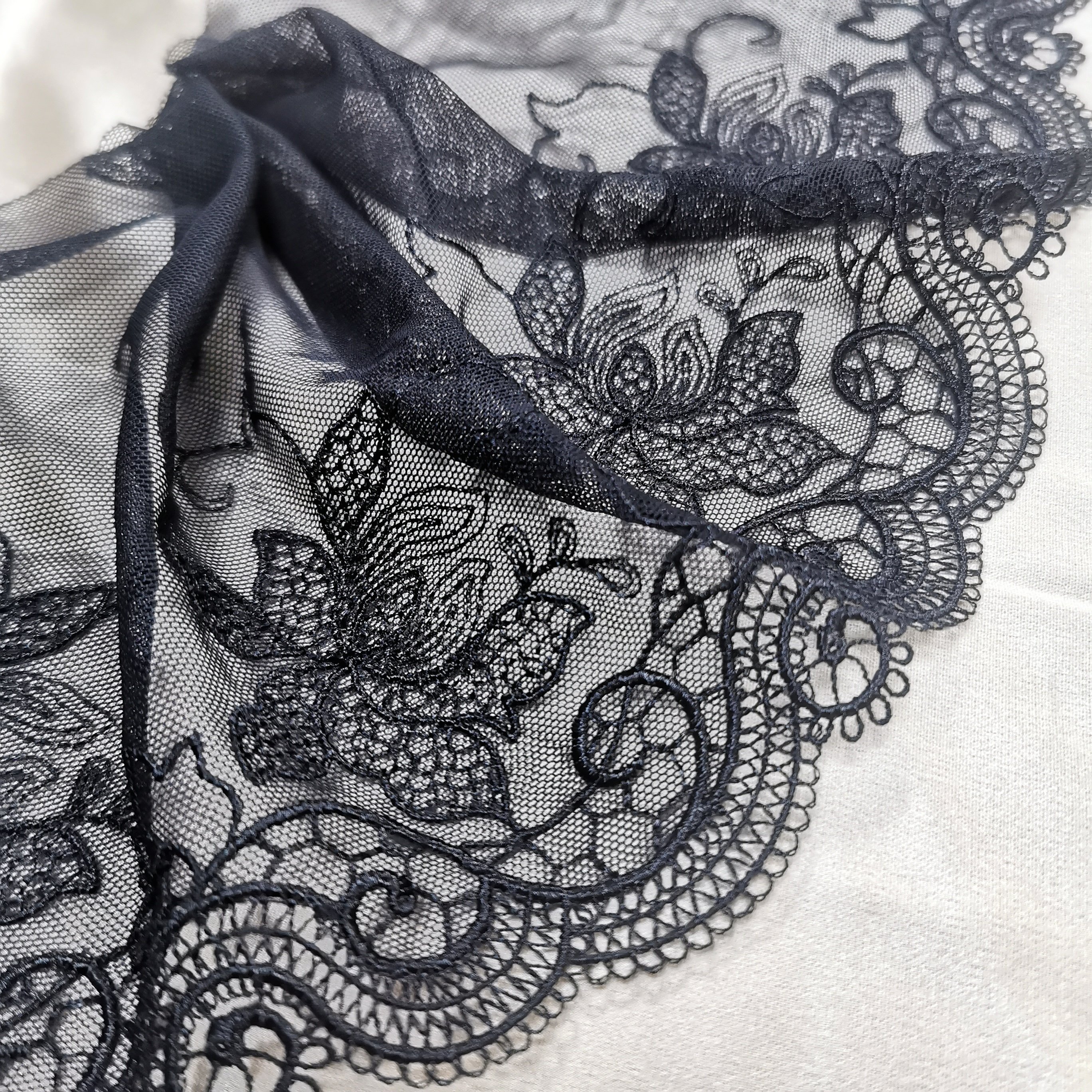 High Quality Fashion 16cm wide Embroidered Flower Black mesh Lace trim for women lingerie clothing lace
