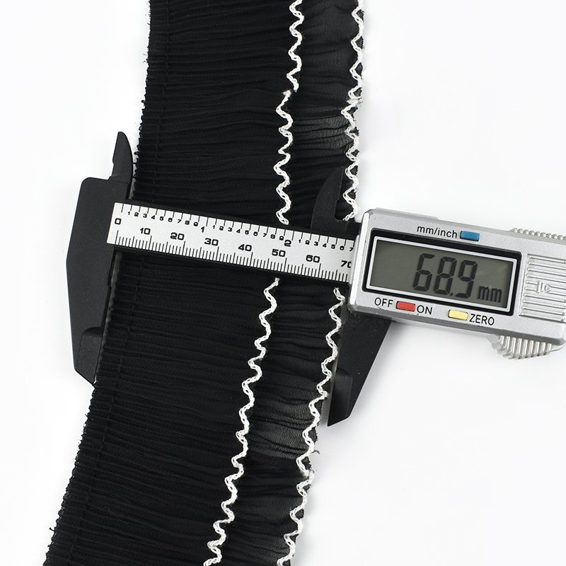 Meetee AP010 7cm DIY Polyester Chiffon Pleated Wooden Ear Lace Trim Black and White Decorative Width for Bags Belts Dress Edge