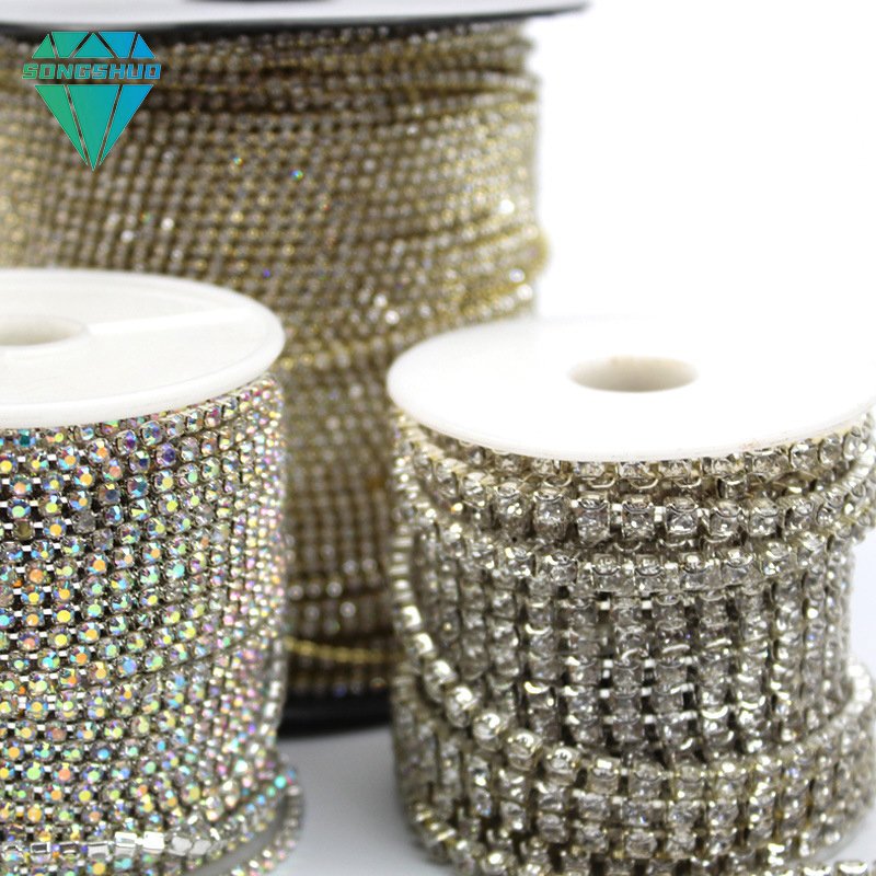 Manufactory Wholesale Clothing Decoration Glass Crystals Rhinestone Chain Trim Metal Weld Rhinestone Cup Claw Chain