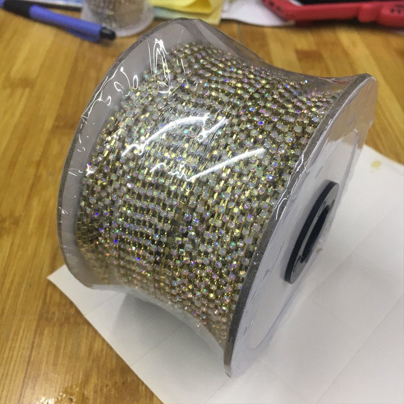 Manufactory Wholesale Clothing Decoration Glass Crystals Rhinestone Chain Trim Metal Weld Rhinestone Cup Claw Chain