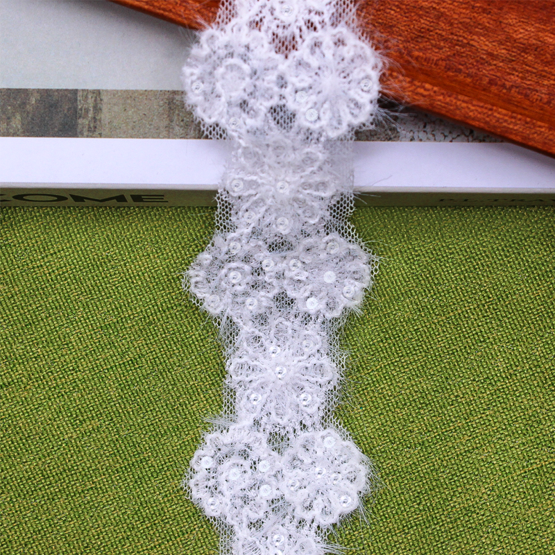 High Quality Imitation French Lace Guipure Embroidery Fabric Wool Lace Trim with Sequins for Bridal Decoration