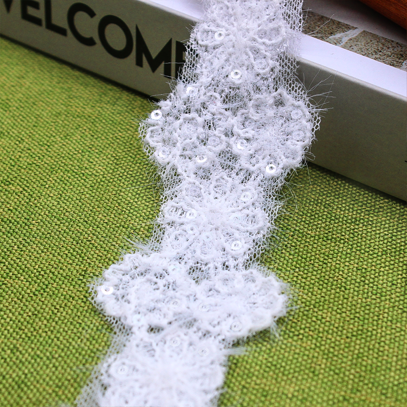 High Quality Imitation French Lace Guipure Embroidery Fabric Wool Lace Trim with Sequins for Bridal Decoration