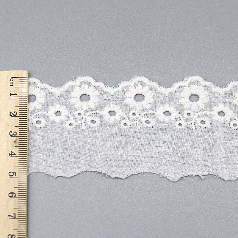 Factory wholesale eyelet 5cm 100% cotton sewing custom lace trim handmade lace border for dress